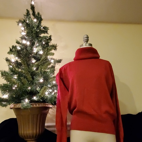 Turtle neck - Picture 1 of 4